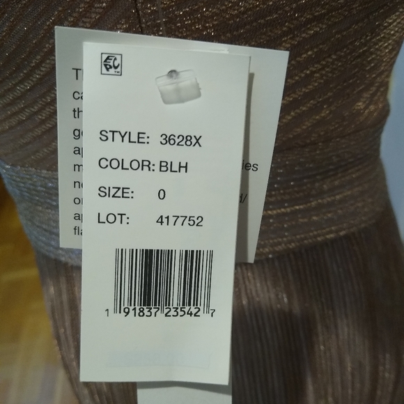 Aqua Metallic V-Neck Formal Evening Dress Gown - Picture 5 of 5